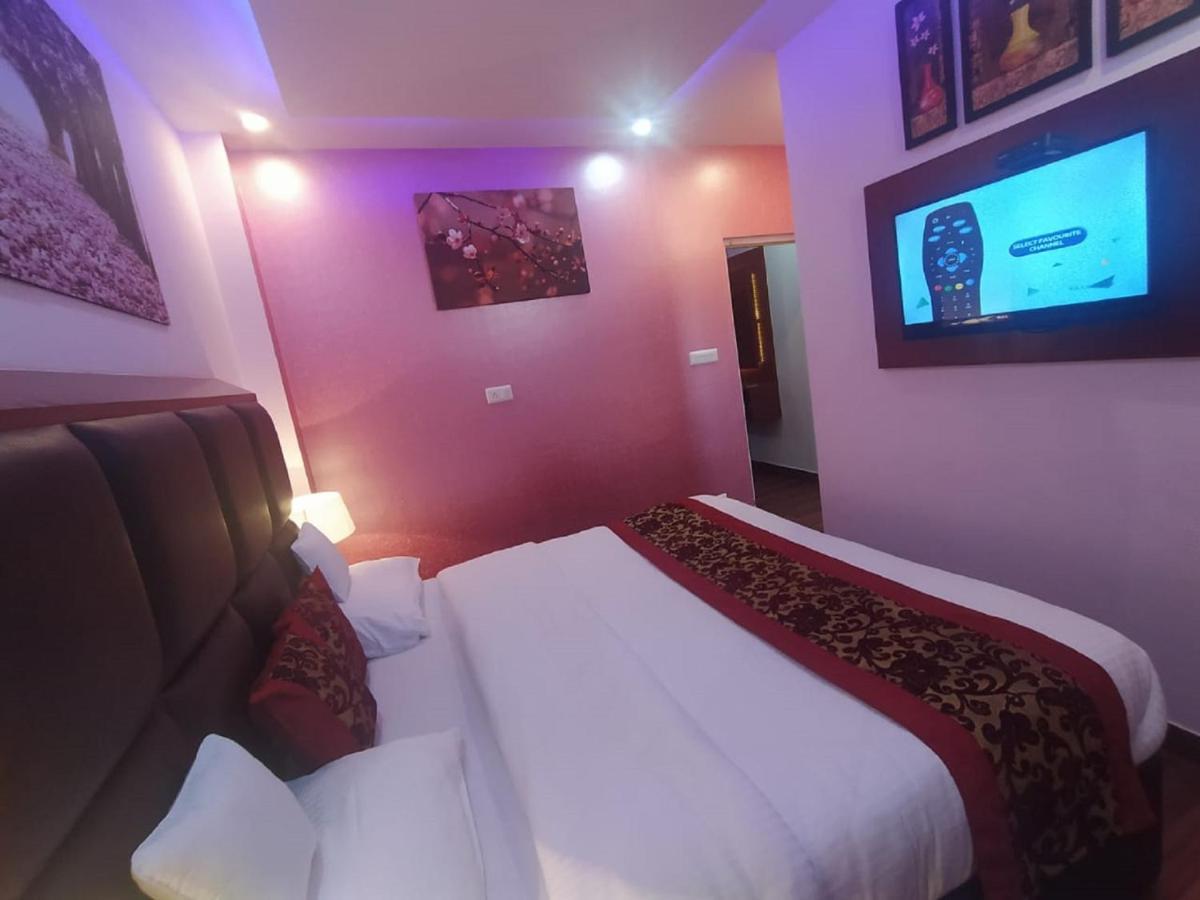 Deluxe Homestay Apartments With Kitchen In Shimla Extérieur photo